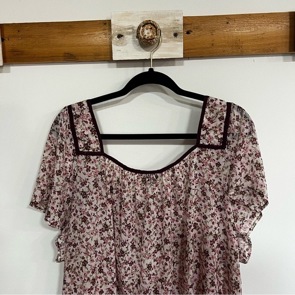 Torrid Crinkle Chiffon Flutter Sleeve Top - Picture 10 of 14